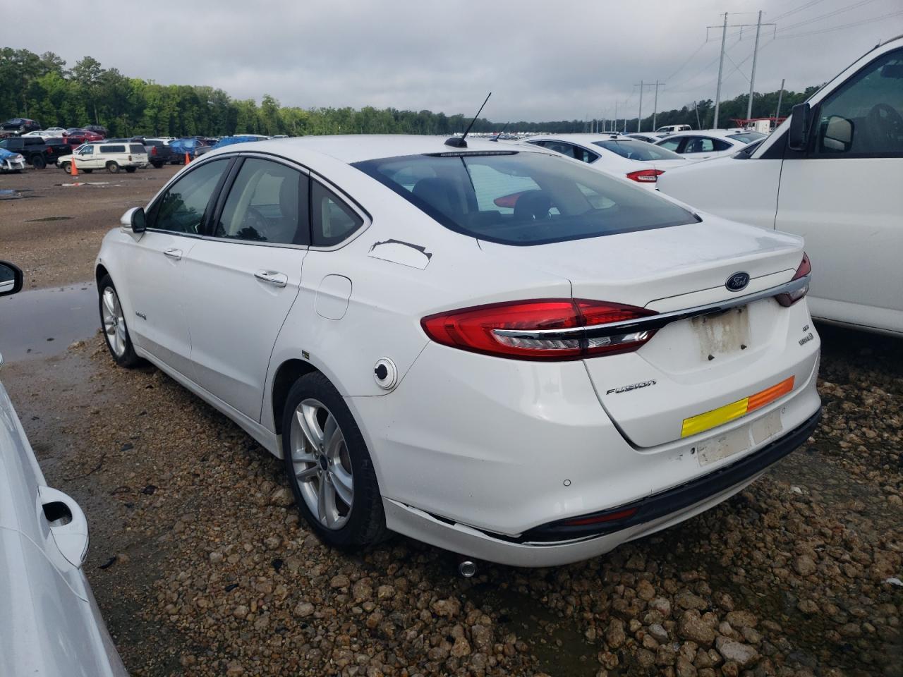 2018 Ford Fusion Se Hybrid - Image 2