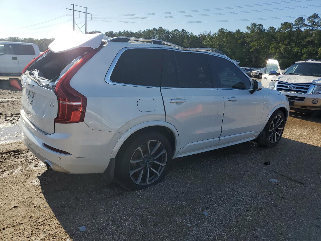2019 Volvo Xc90 T5 Momentum - Image 3