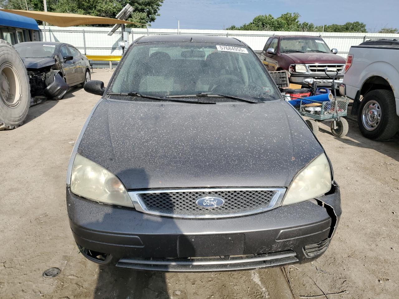 2007 Ford Focus Zx4 - Image 5