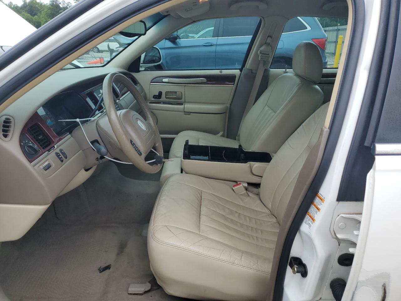 2004 Lincoln Town Car Executive - Фото 7