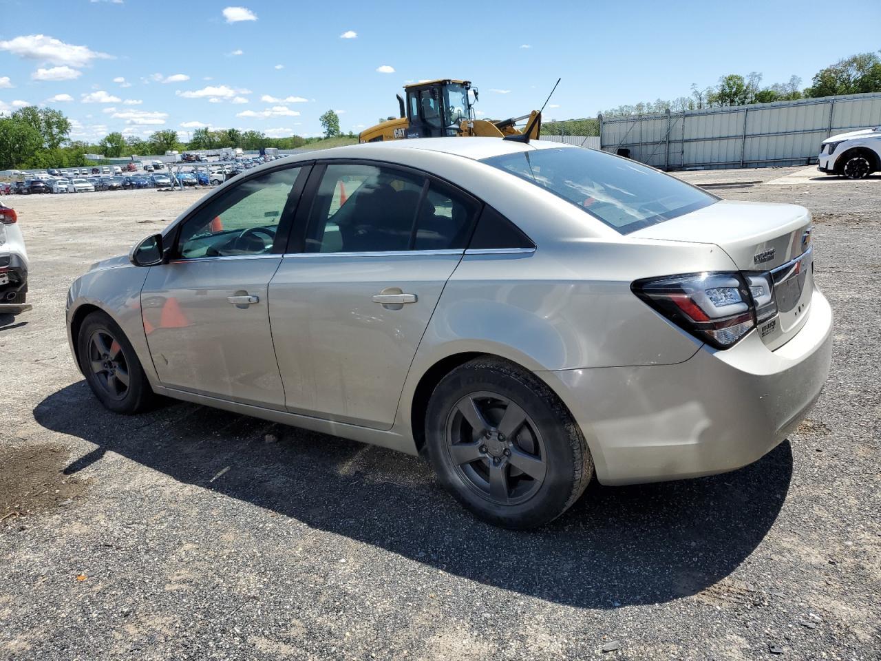 2014 Chevrolet Cruze Lt - Image 2