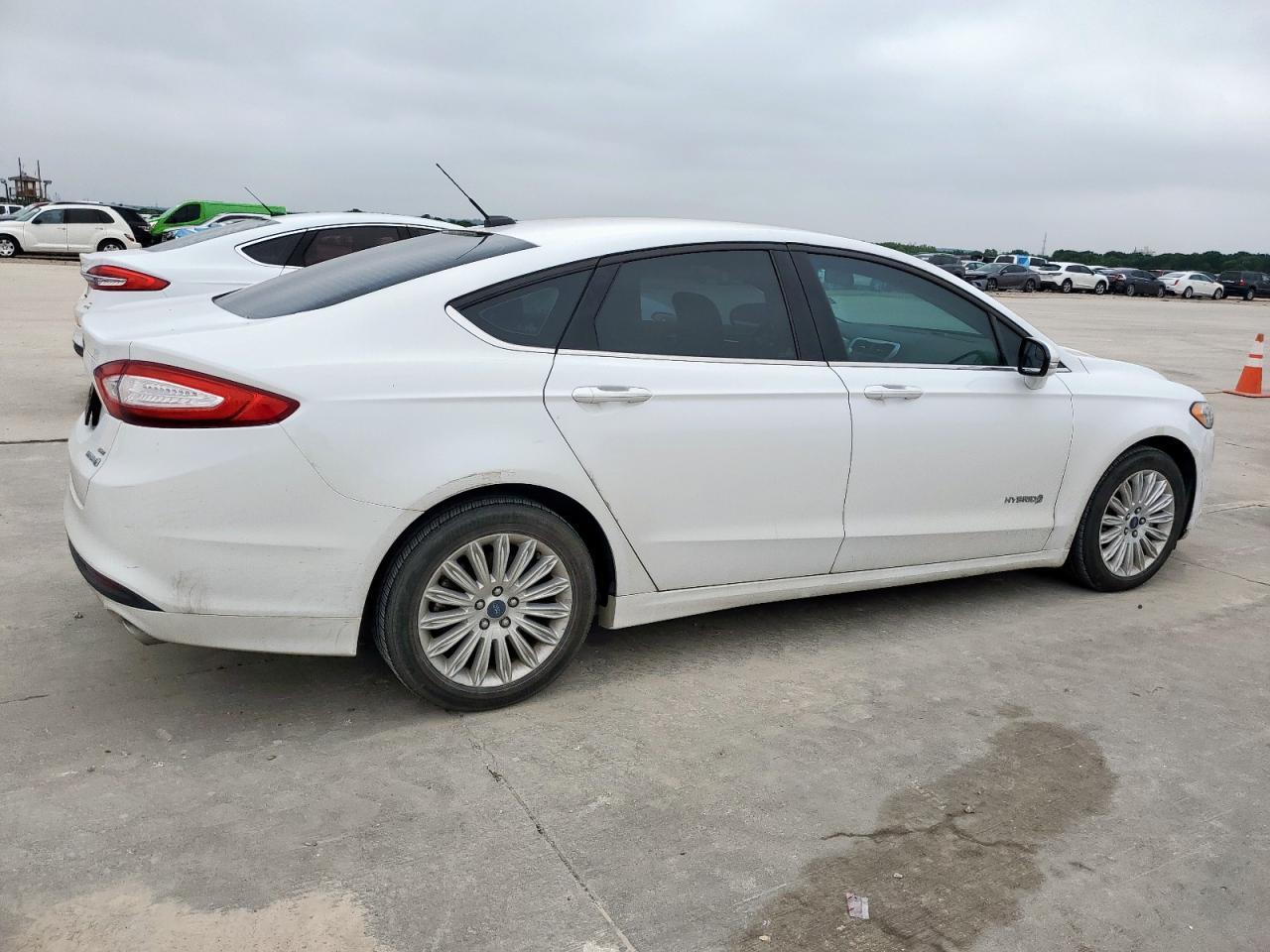 2015 Ford Fusion Se Hybrid - Фото 3