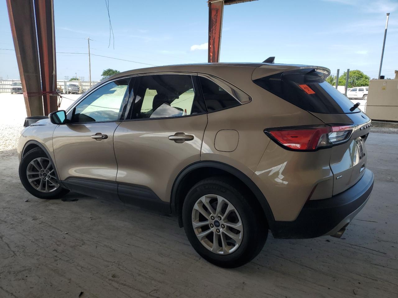 2021 Ford Escape Se - Фото 2