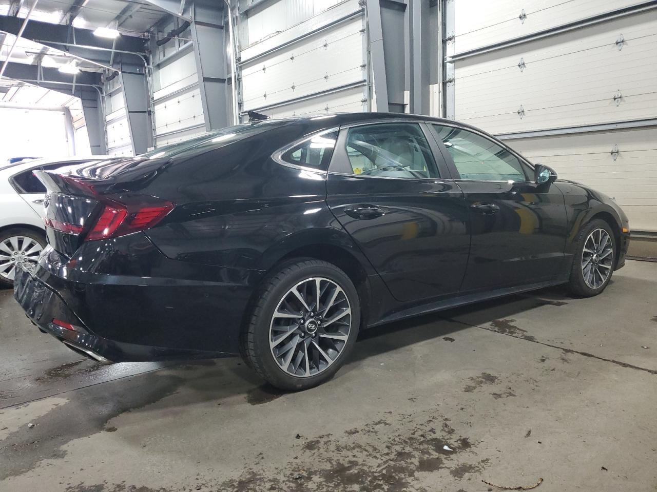 2022 Hyundai Sonata Limited - Фото 3