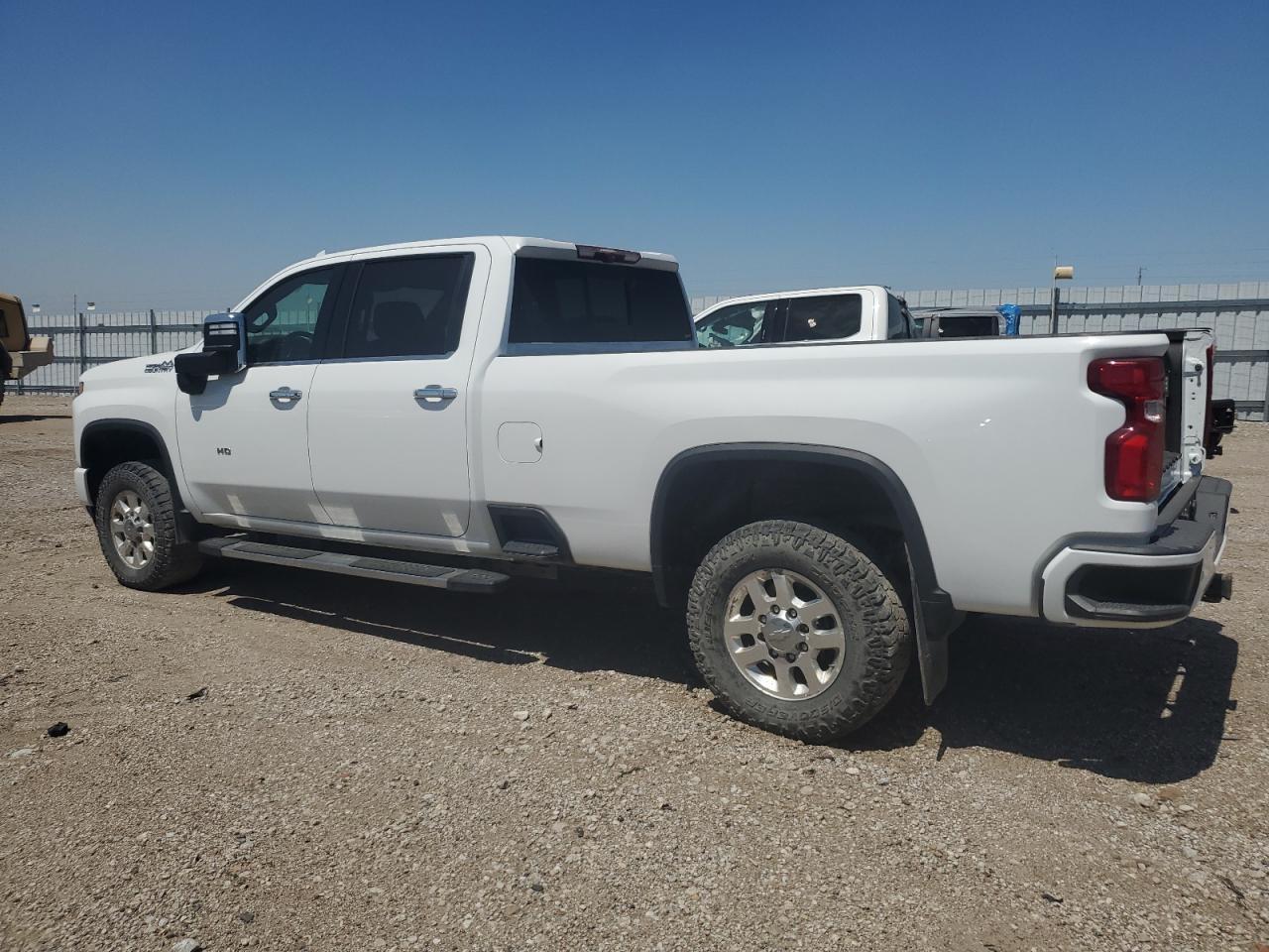2022 Chevrolet Silverado K2500 High Country - Image 2