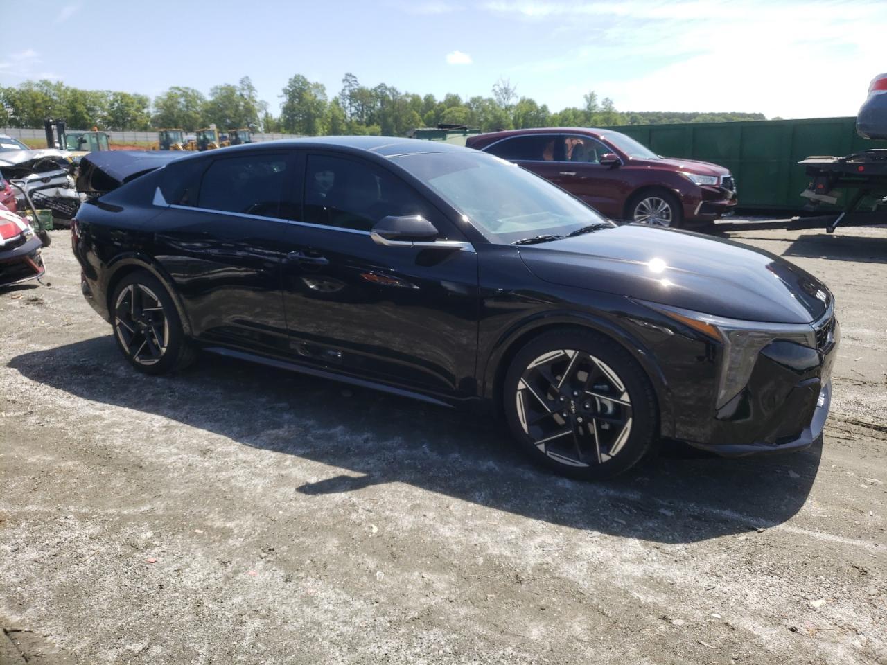 2025 Kia K4 Gt Line - Image 4