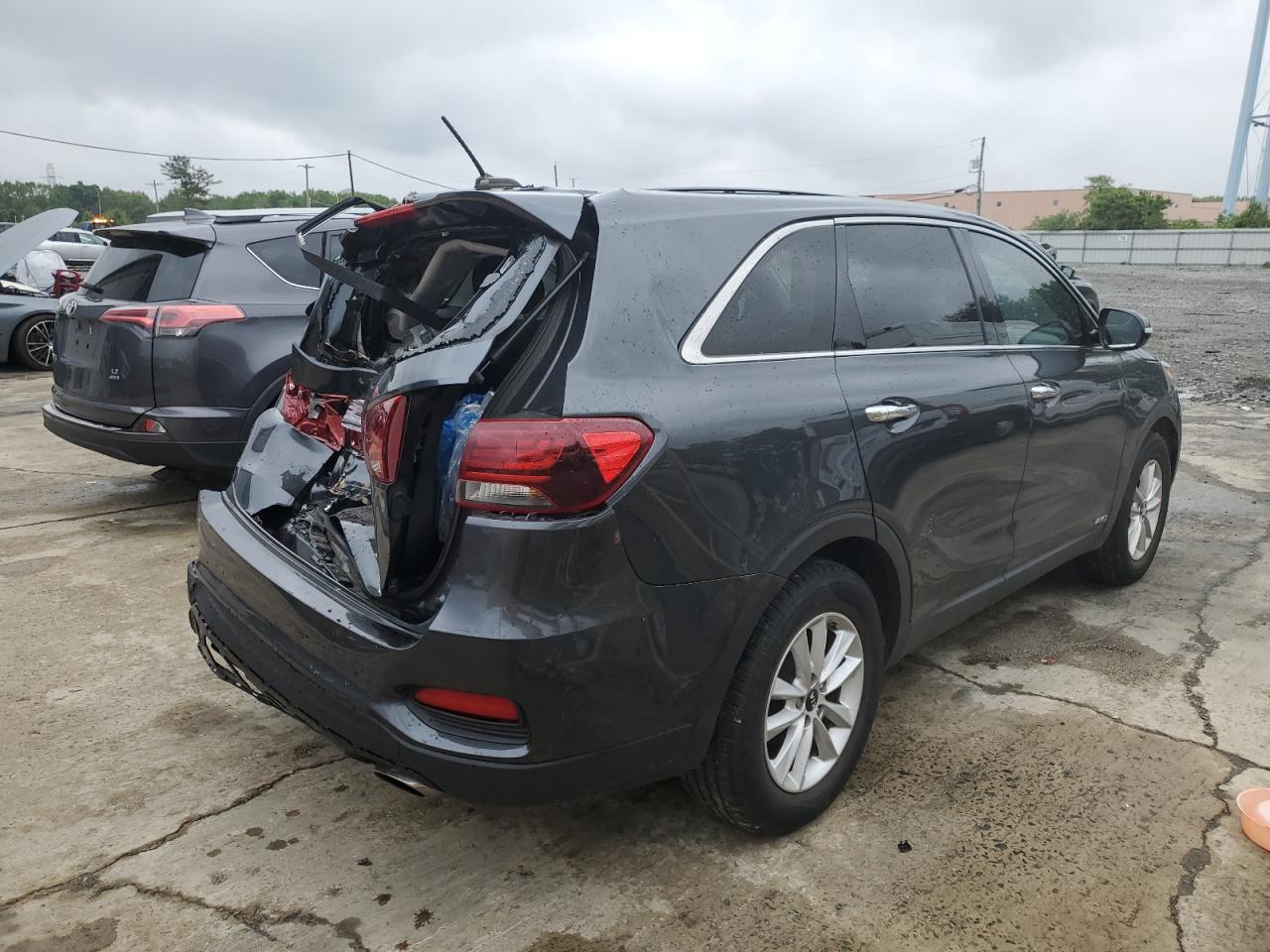 2020 Kia Sorento L - Image 3