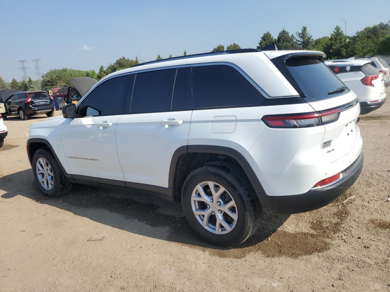 2022 Jeep Grand Cherokee Limited - Image 2
