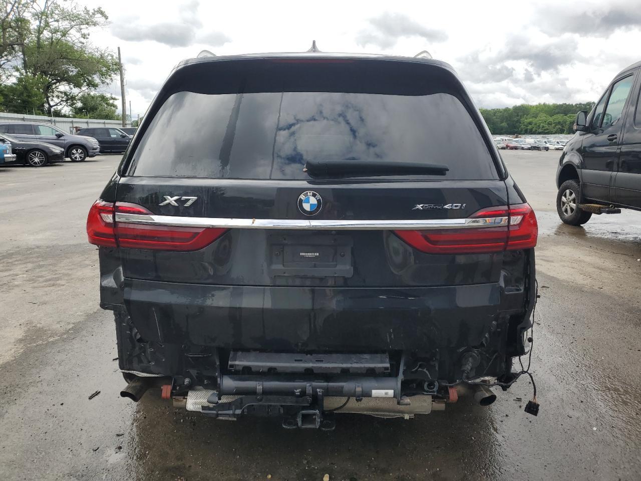 2020 BMW X7 xDrive40I - Фото 6