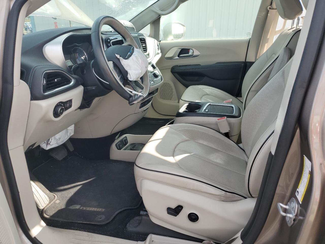 2018 Chrysler Pacifica Hybrid Limited - Фото 7