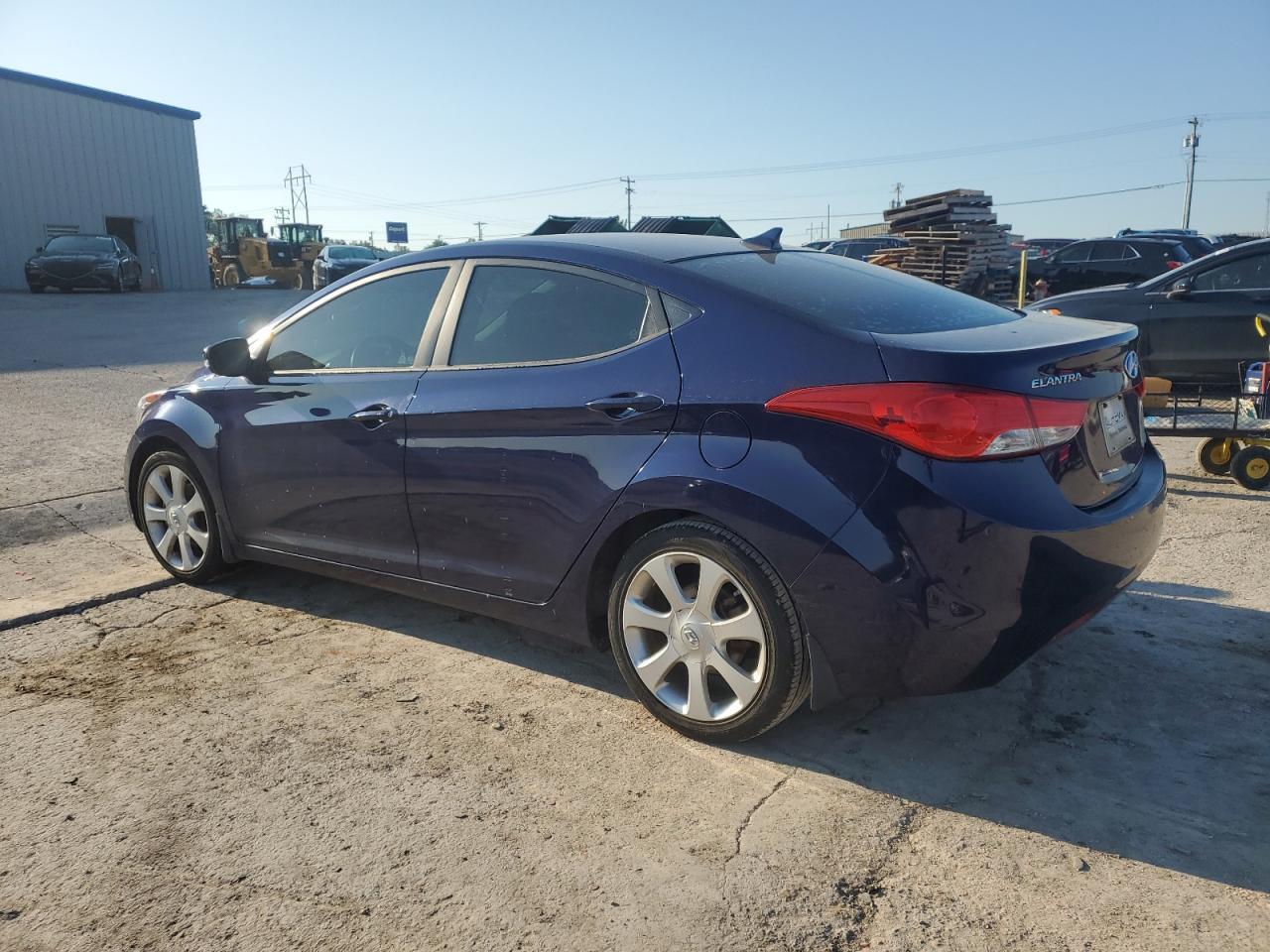 2013 Hyundai Elantra Gls - Image 2