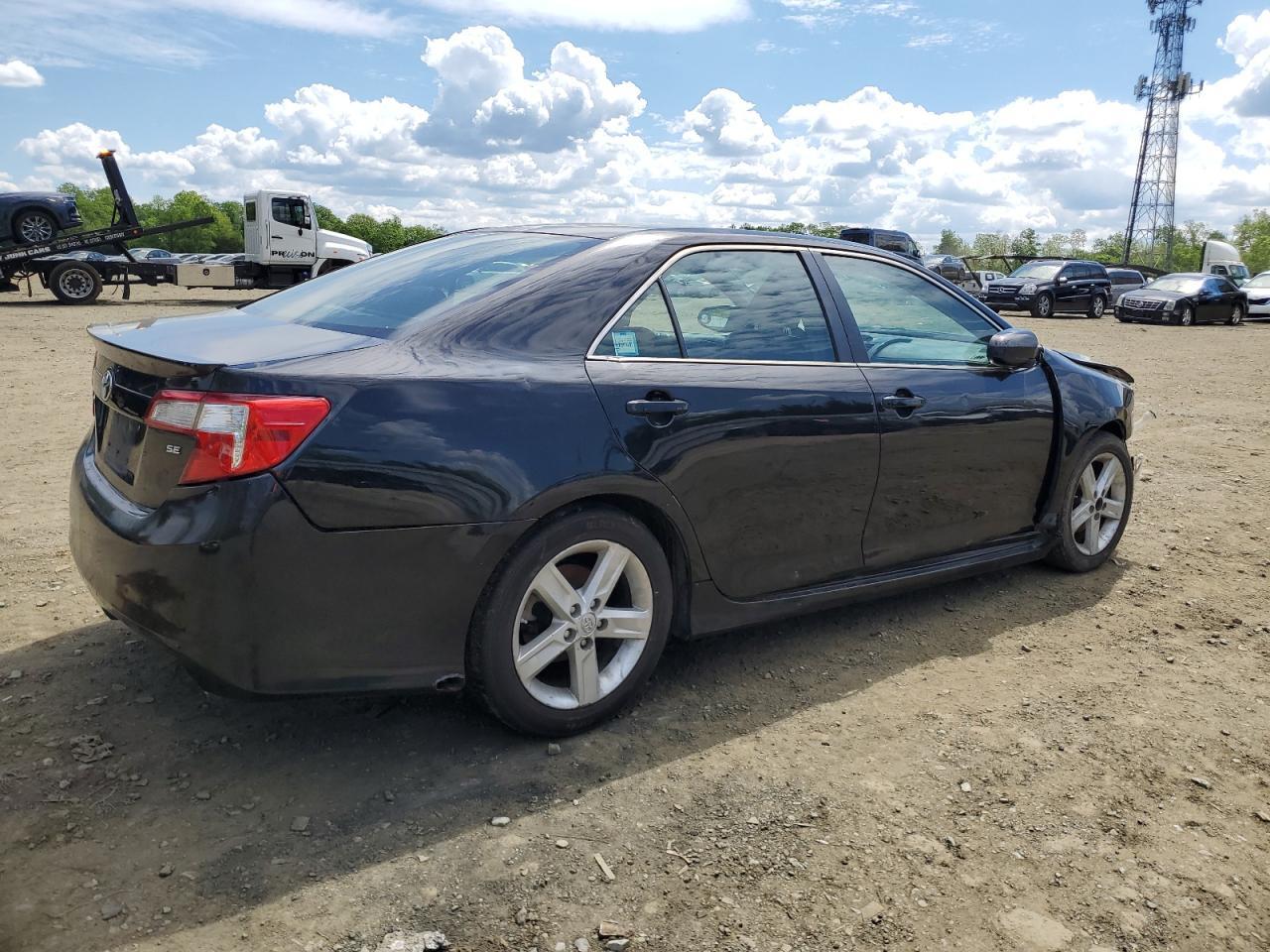 2014 Toyota Camry L - Image 3