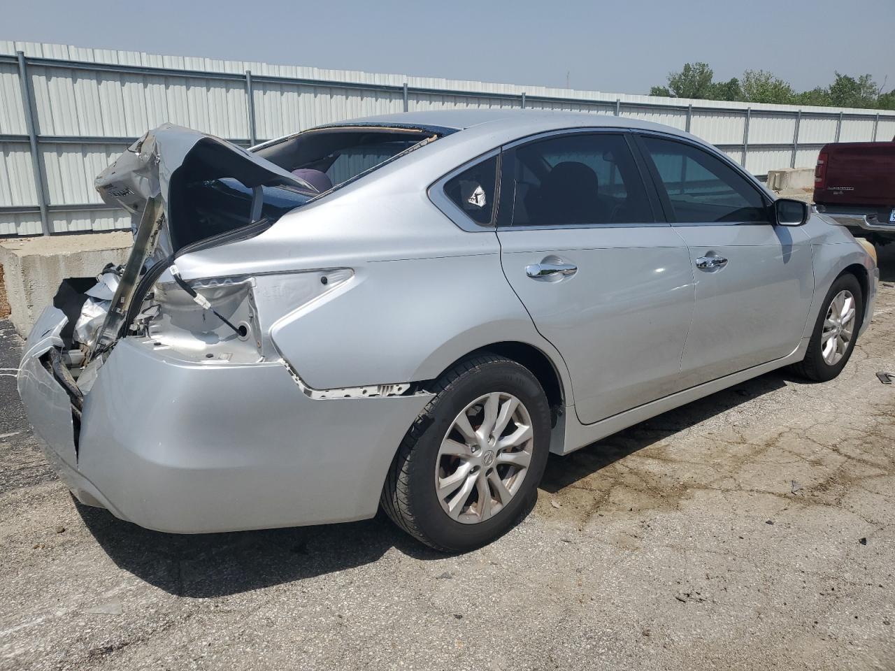 2014 Nissan Altima 2.5 - Image 3