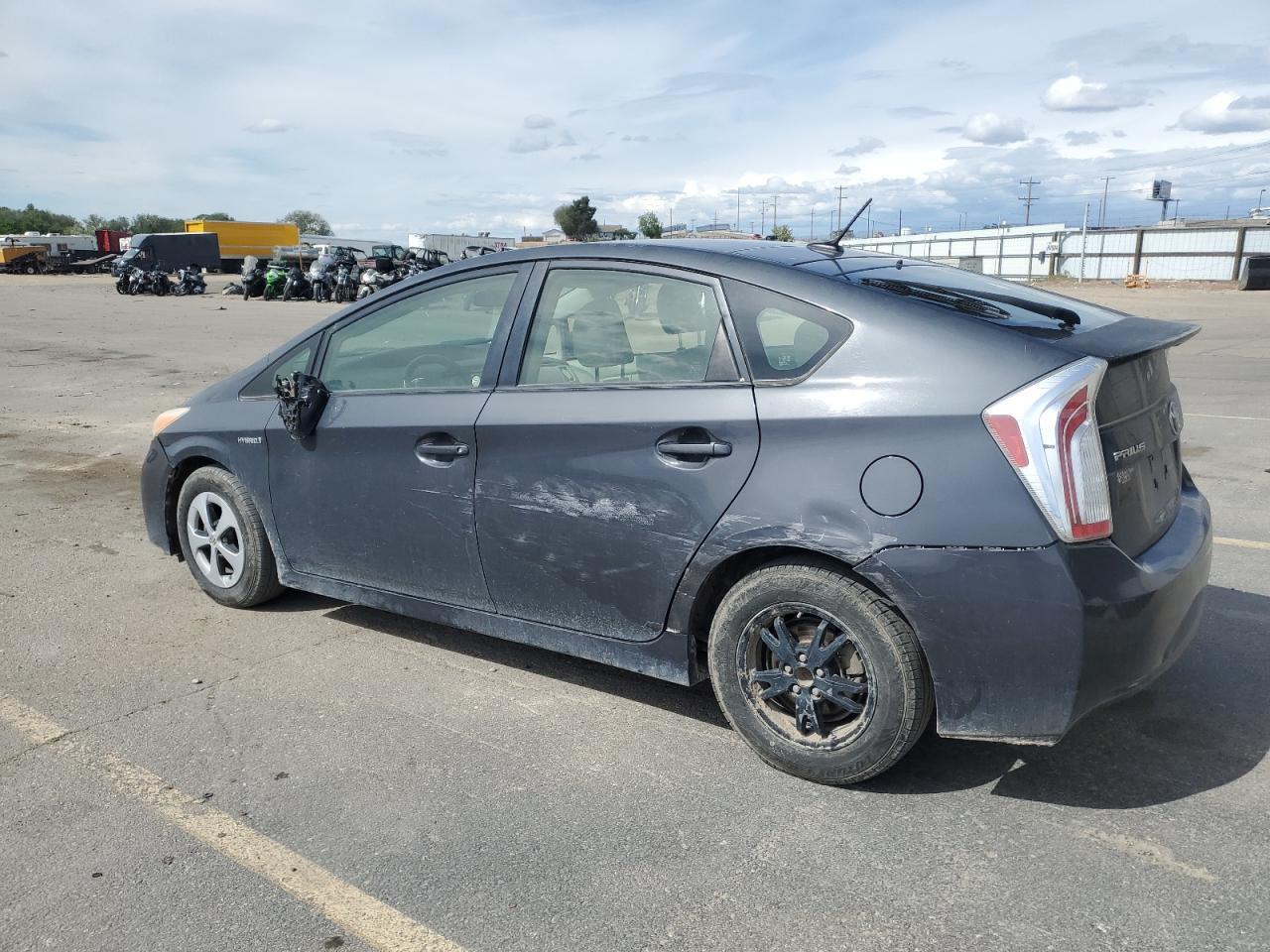 2014 Toyota Prius - Image 2