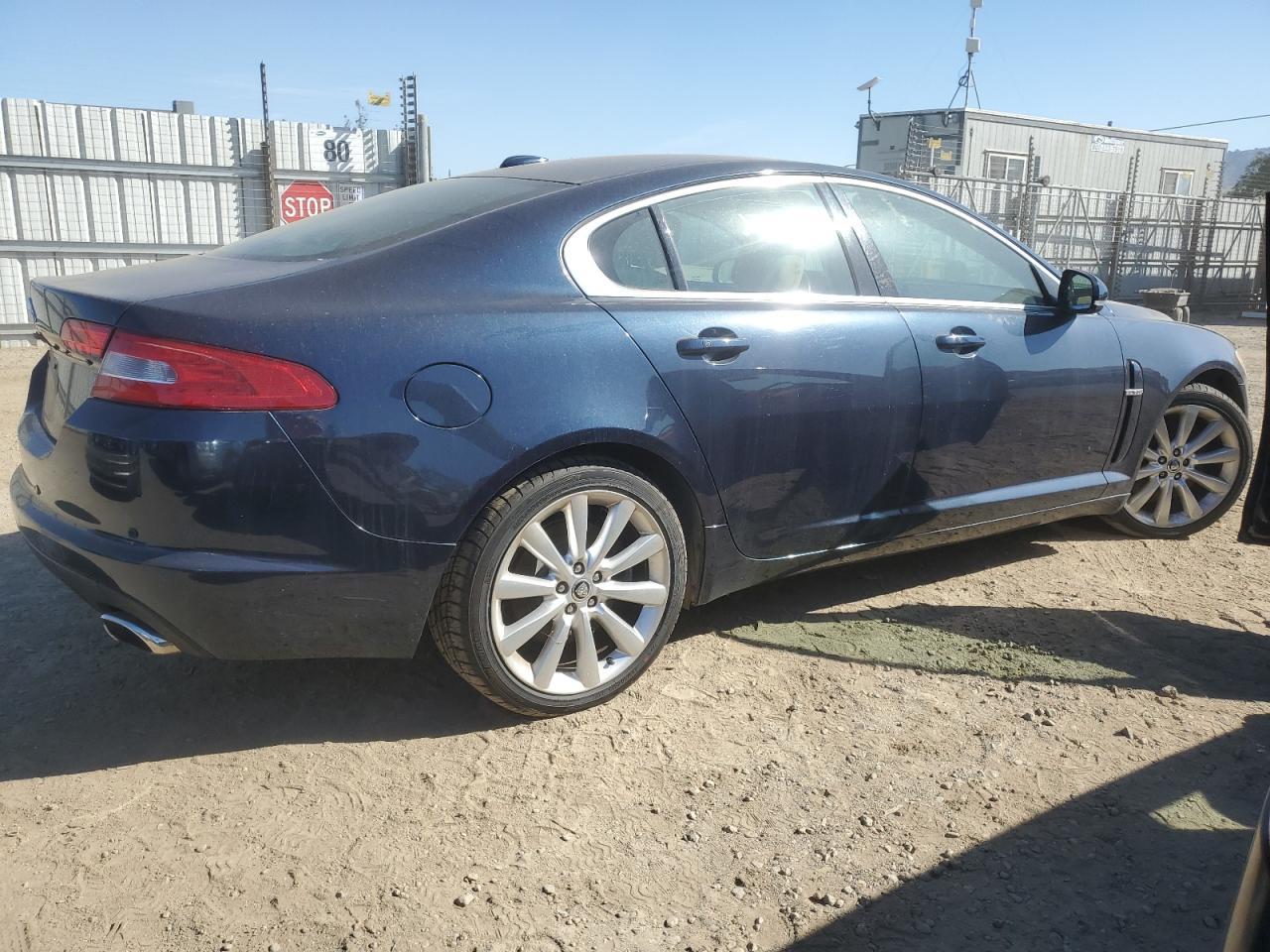 2010 Jaguar Xf Premium - Image 3