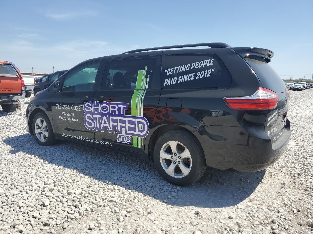 2017 Toyota Sienna Le - Фото 2