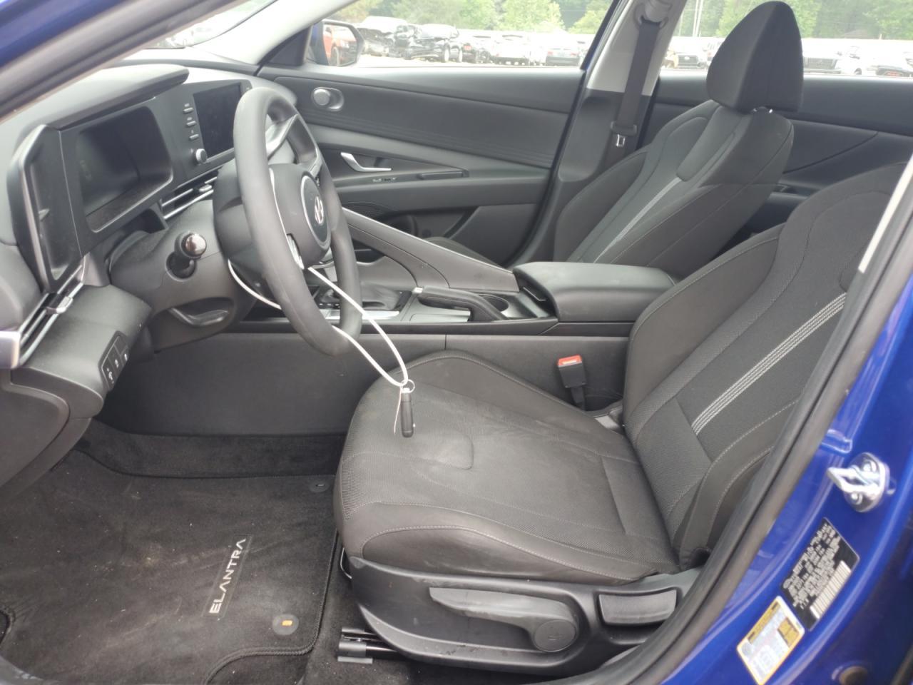 2025 Hyundai Elantra Se - Фото 7