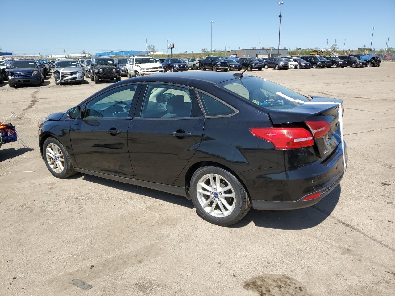 2016 Ford Focus Se - Фото 2