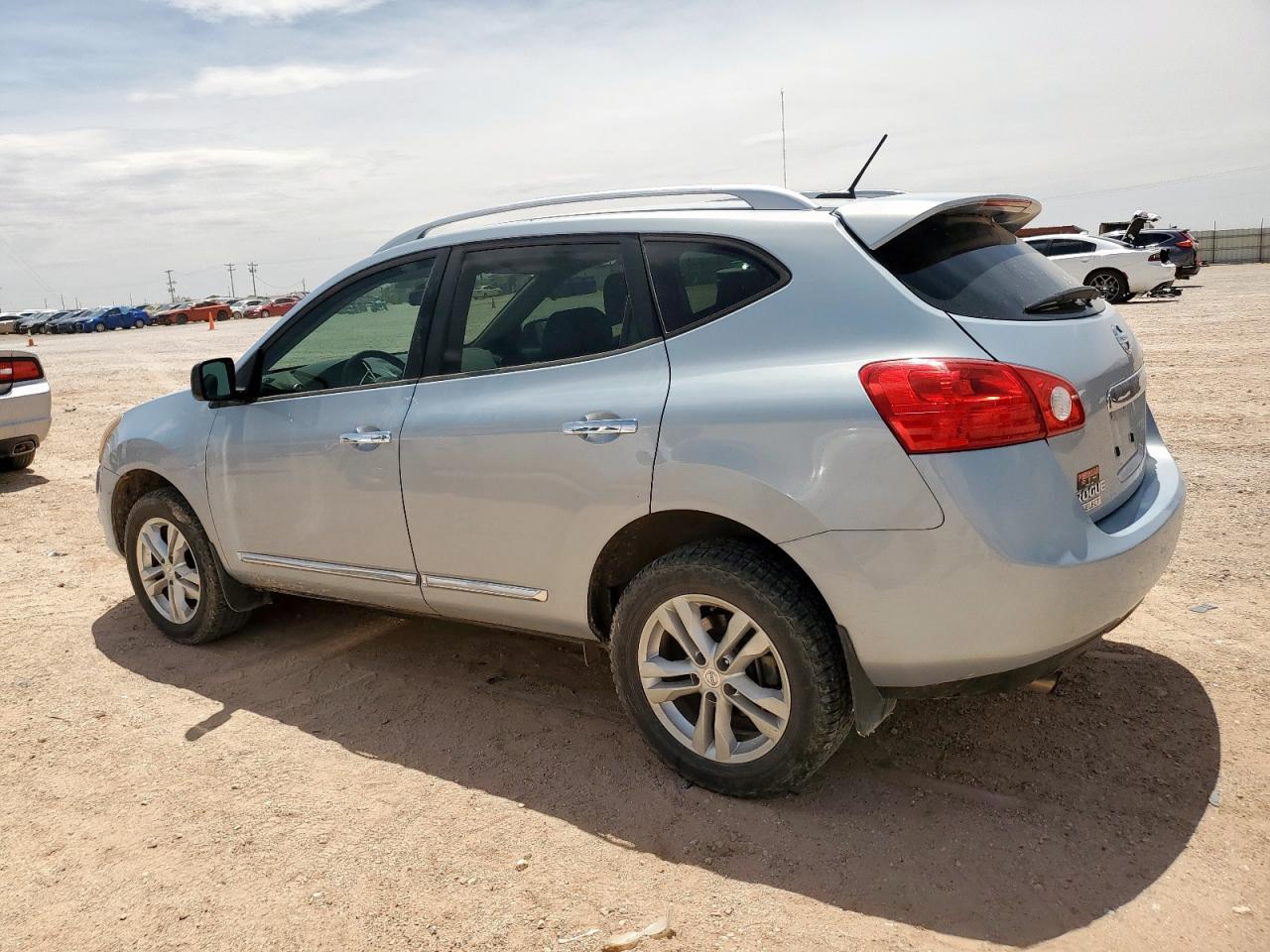 2015 Nissan Rogue Select S - Image 2