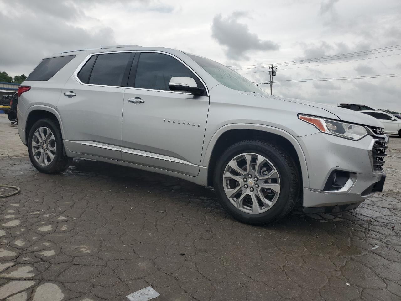 2018 Chevrolet Traverse Premier - Image 4