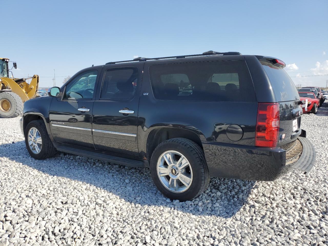 2010 Chevrolet Suburban K1500 Ltz - Image 2