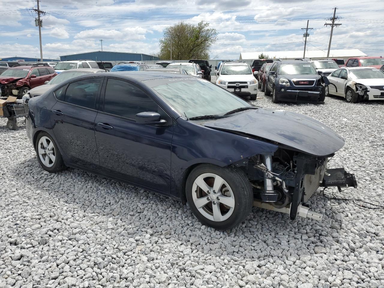 2015 Dodge Dart Sxt - Image 4
