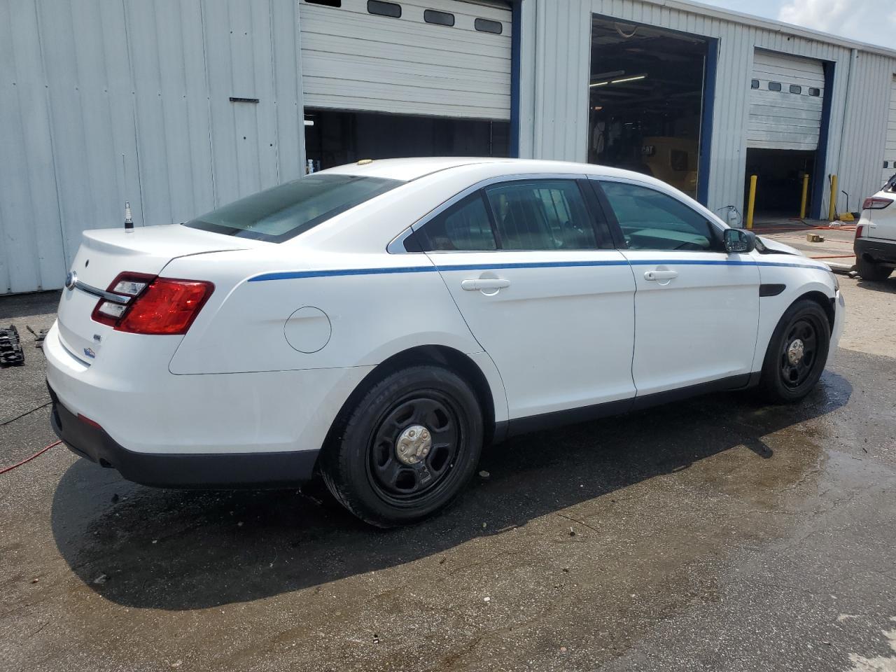 2014 Ford Taurus Police Interceptor - Фото 3