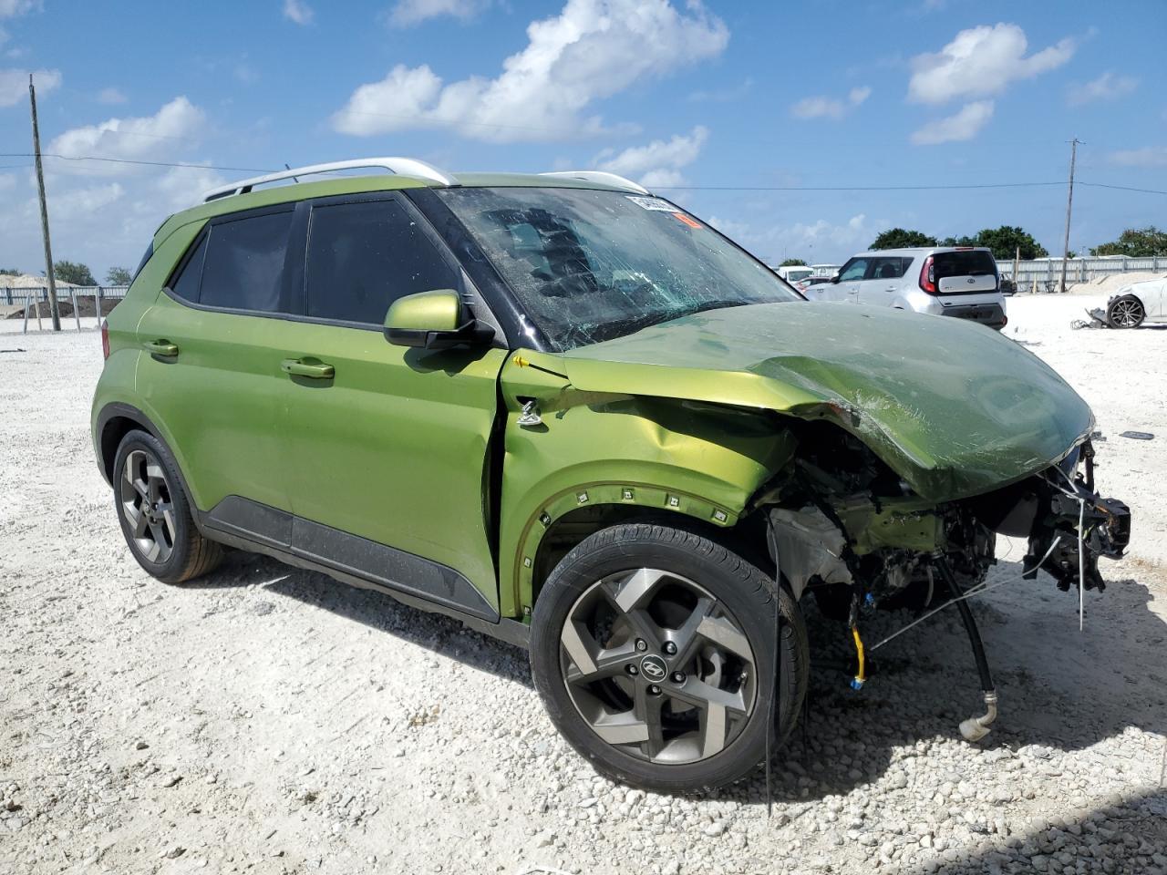 2024 Hyundai Venue Sel - Image 4
