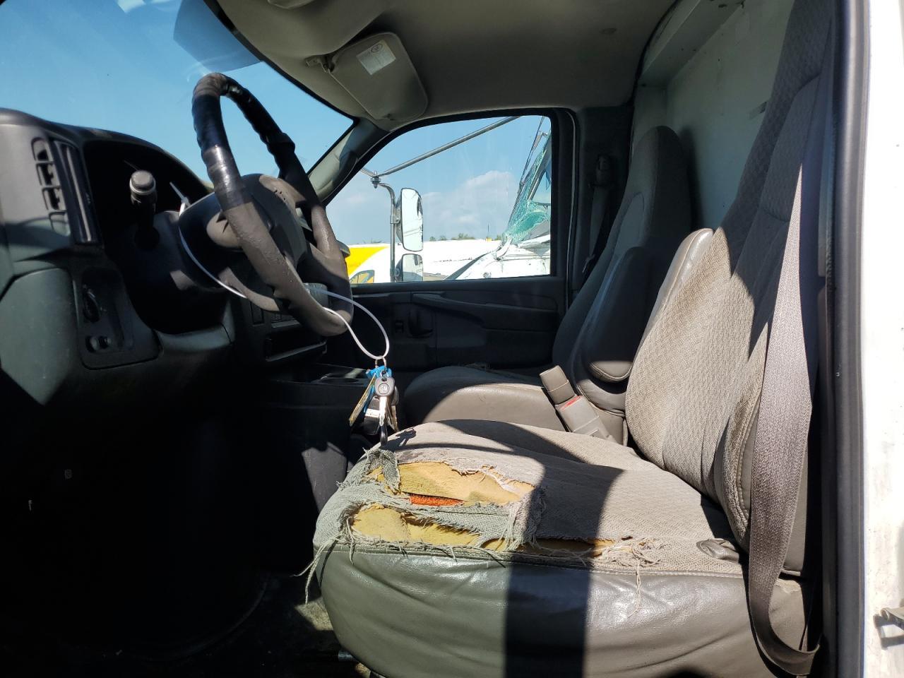 2004 Chevrolet Express G3500 - Фото 7