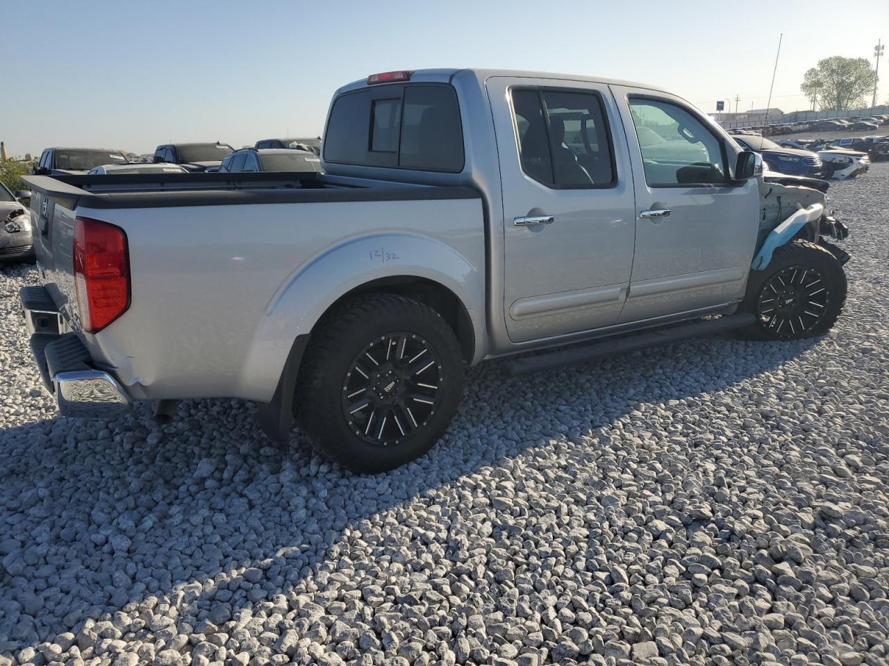 2019 Nissan Frontier S - Image 3