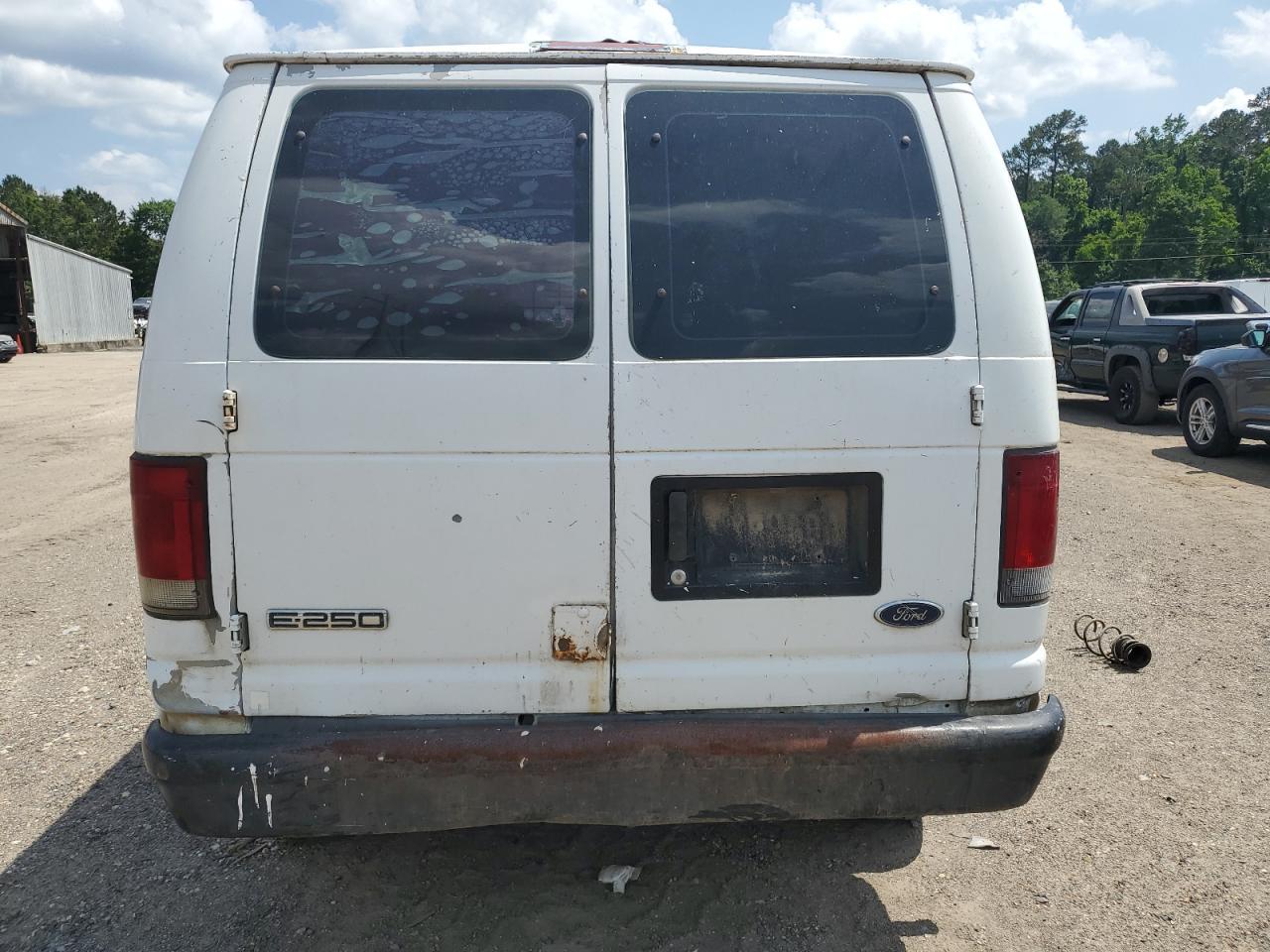 2008 Ford Econoline E250 Van - Фото 6
