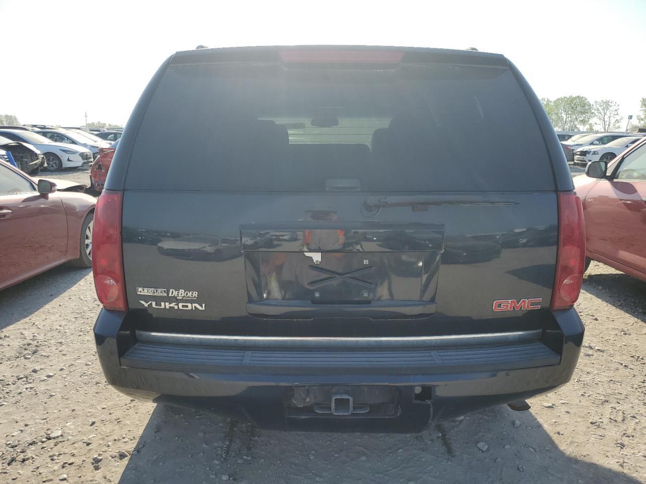2007 GMC Yukon - Image 6
