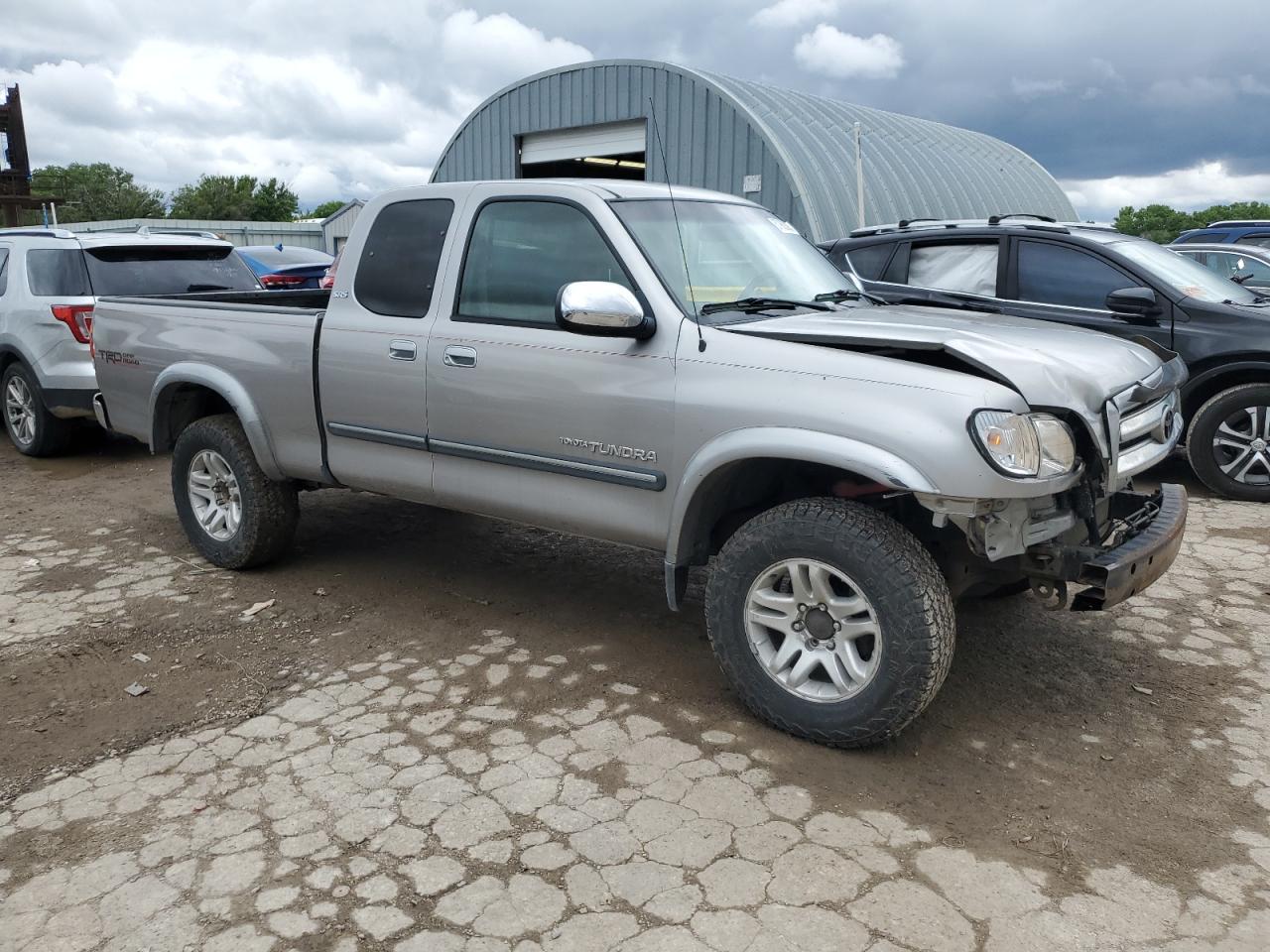 2003 Toyota Tundra Access Cab Sr5 - Image 4