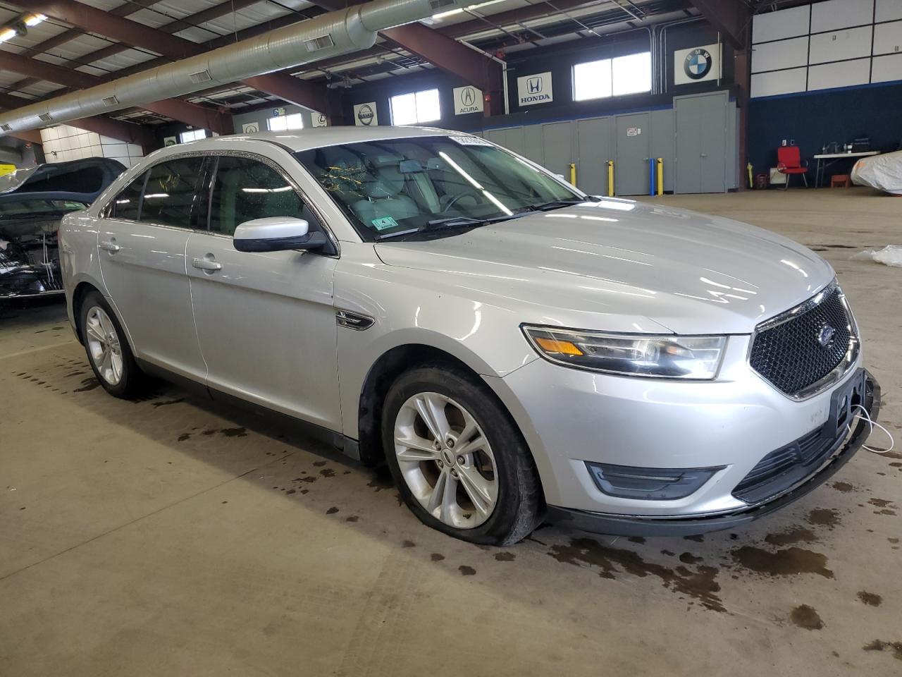 2014 Ford Taurus Sel - Image 4