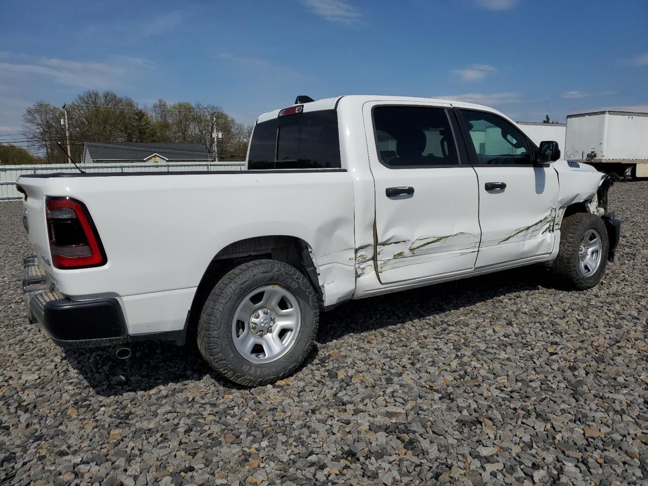 2023 Ram 1500 Tradesman - Фото 3
