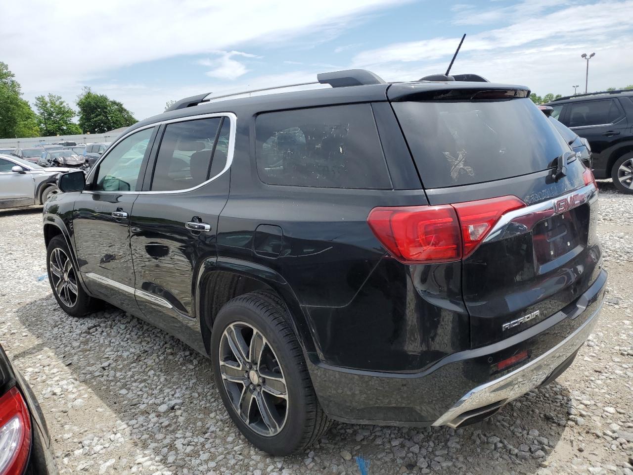 2019 GMC Acadia Denali - Image 2