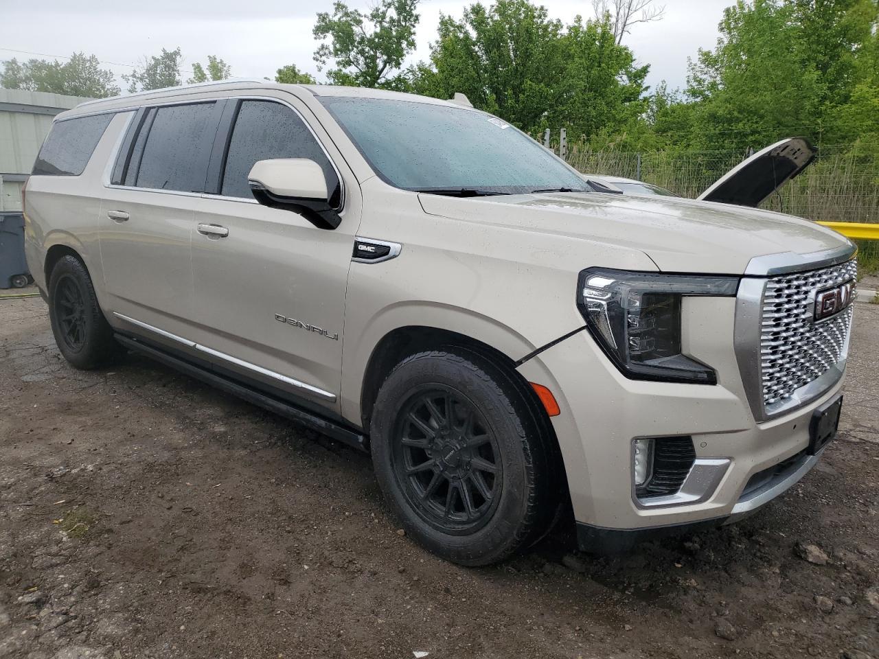2021 GMC Yukon Xl Denali - Image 4