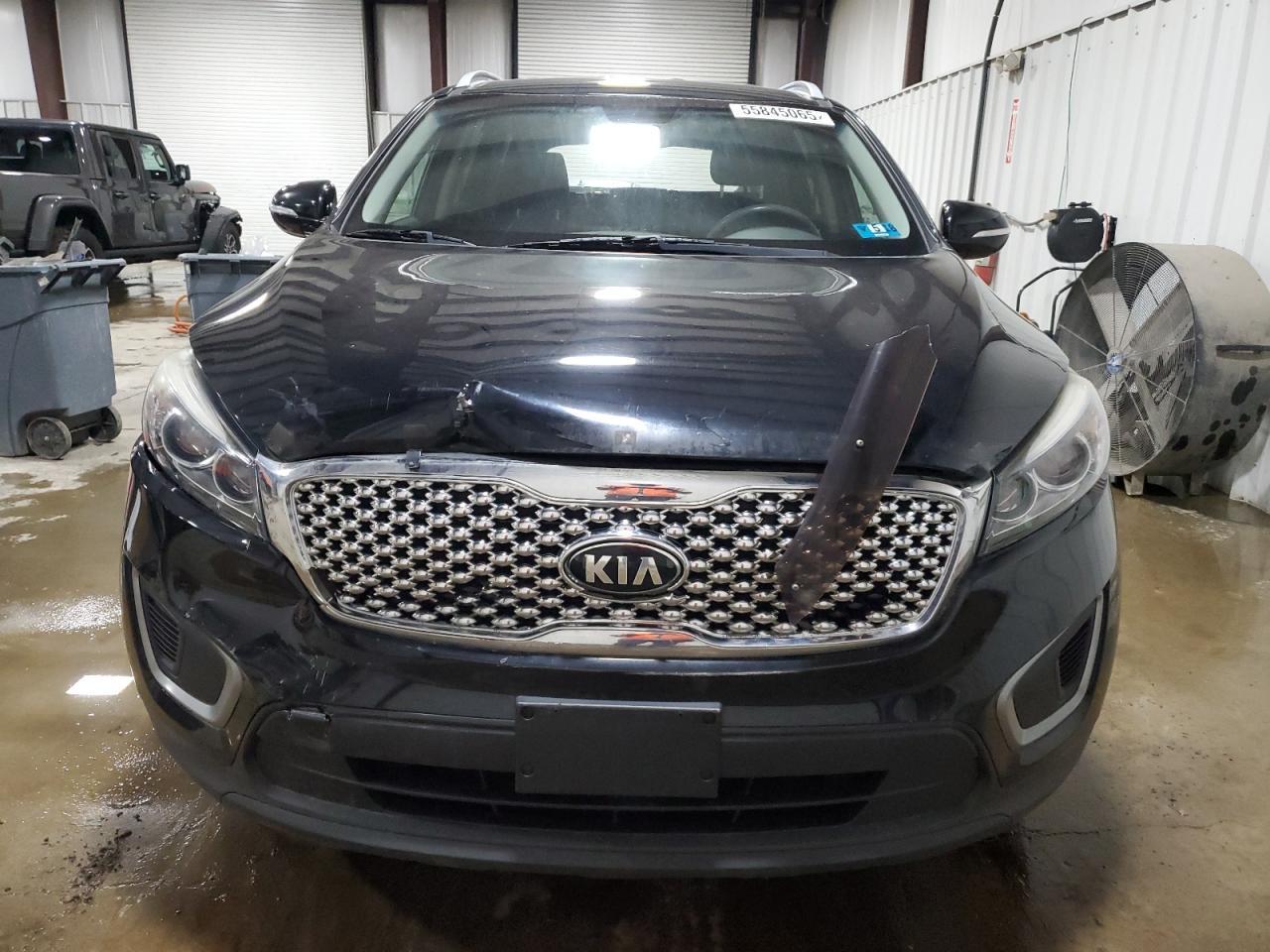 2016 Kia Sorento Lx - Image 5