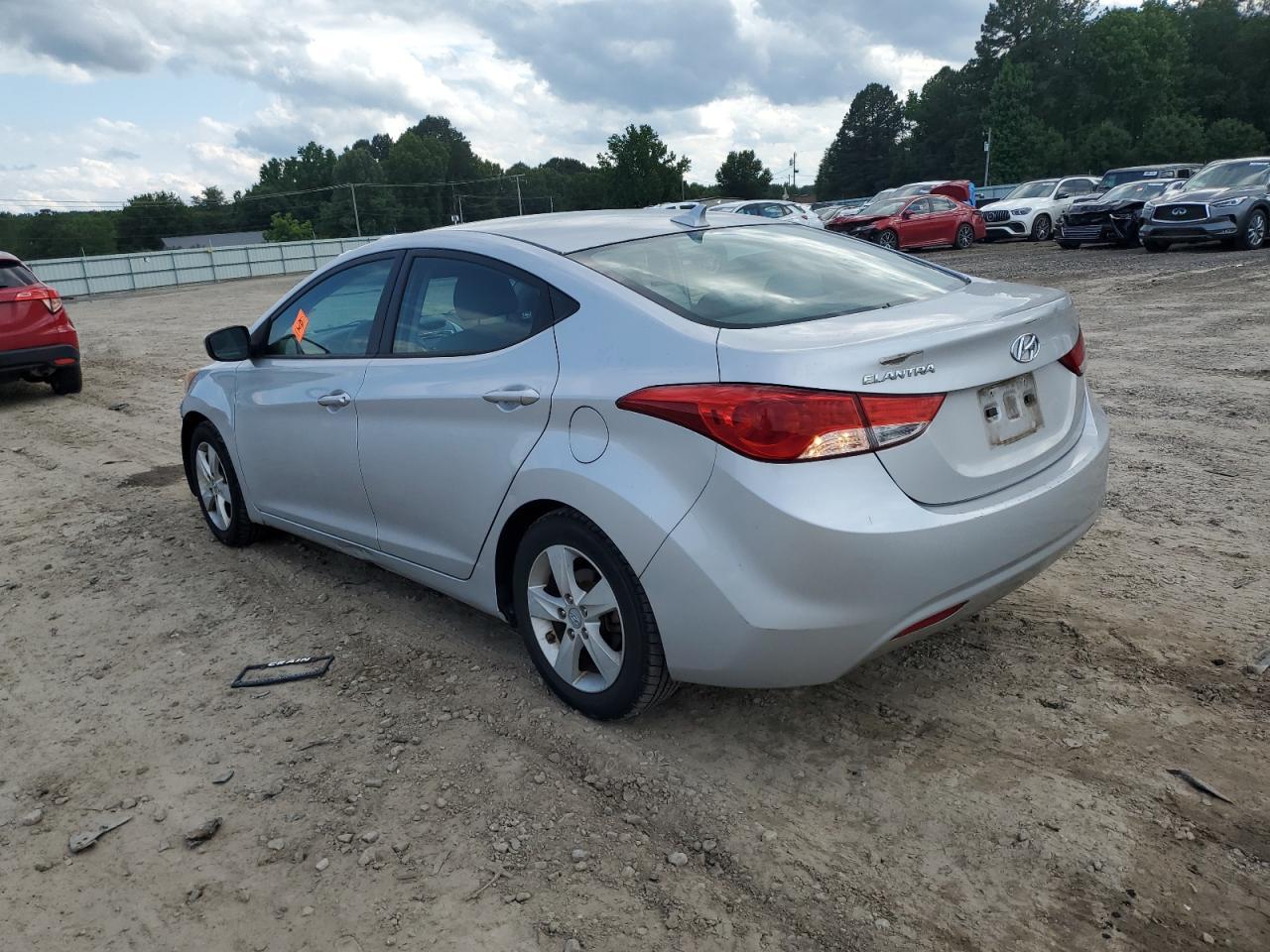 2012 Hyundai Elantra Gls - Image 2