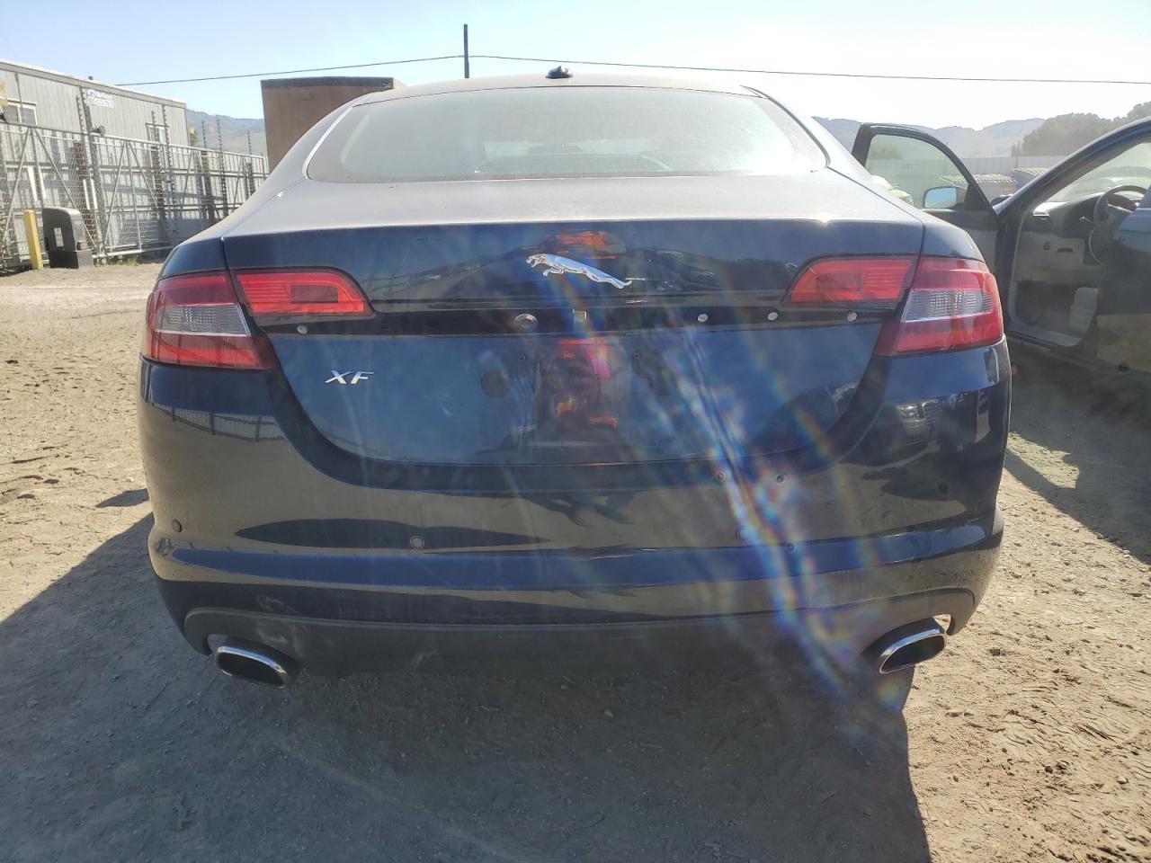 2010 Jaguar Xf Premium - Image 6