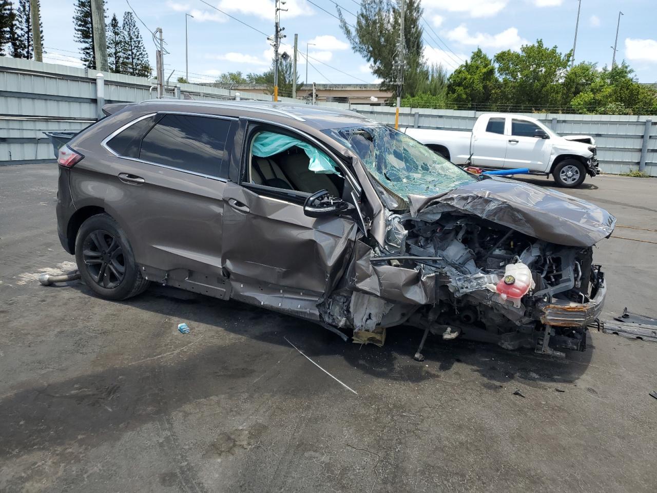 2019 Ford Edge Sel - Image 4