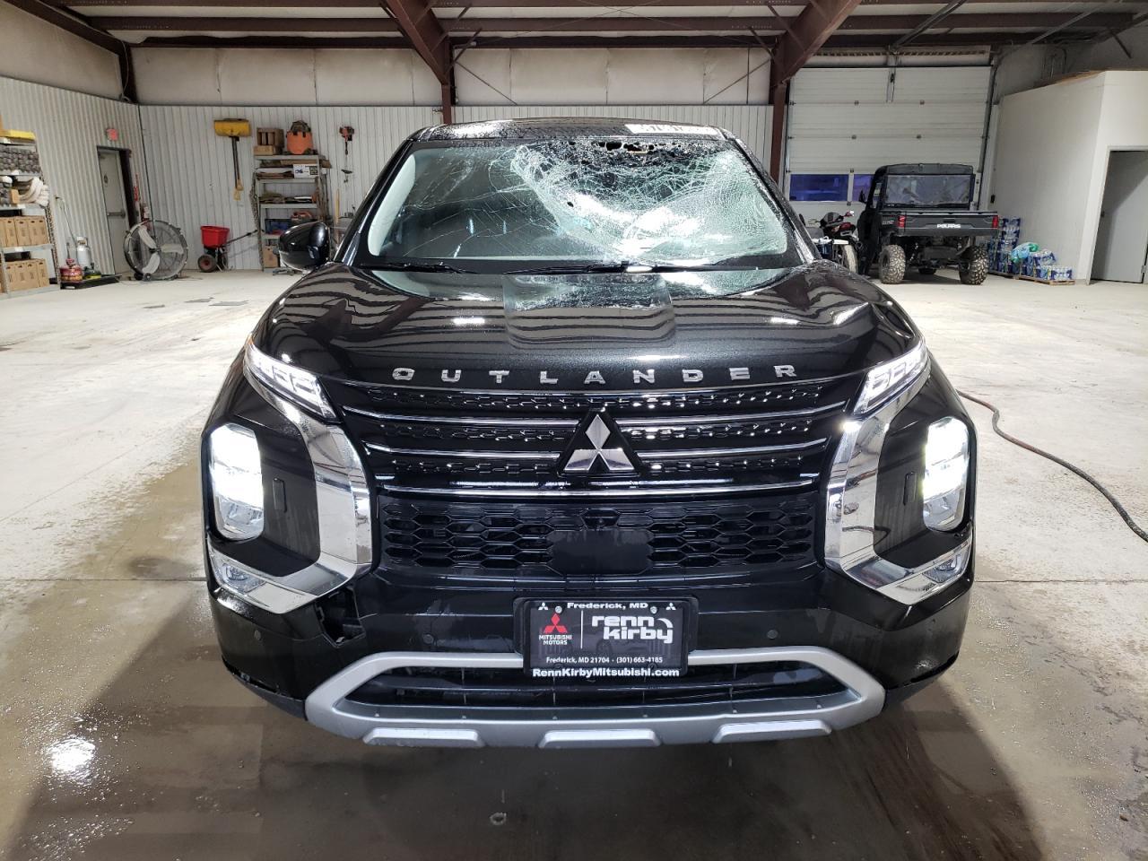 2023 Mitsubishi Outlander Se - Image 5