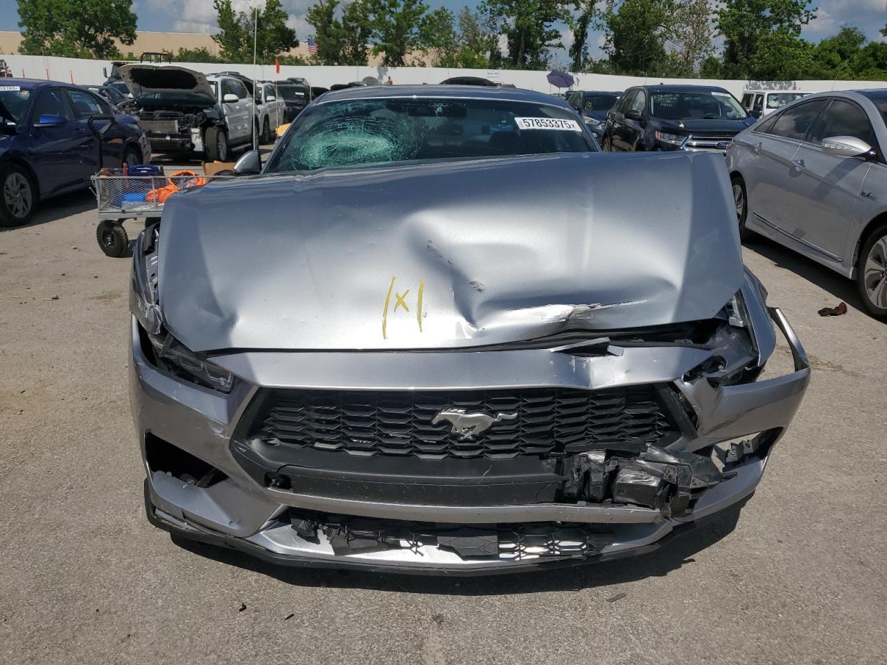 2024 Ford Mustang - Image 5