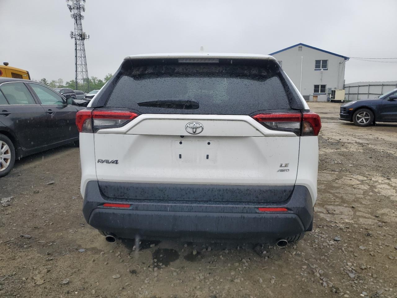 2024 Toyota Rav4 Le - Image 6