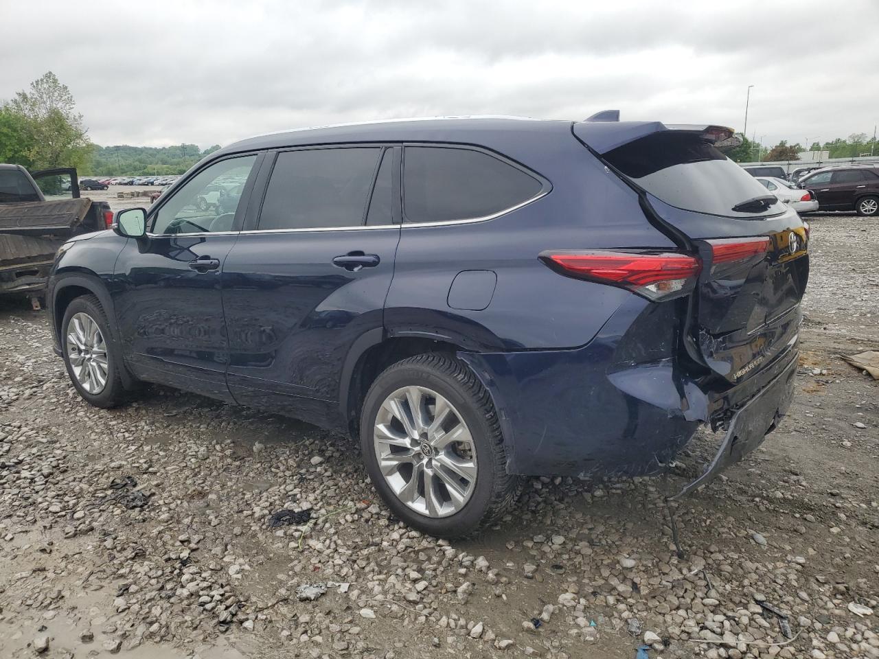 2020 Toyota Highlander Limited - Фото 2