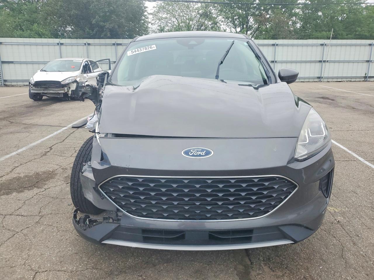 2020 Ford Escape - Image 5