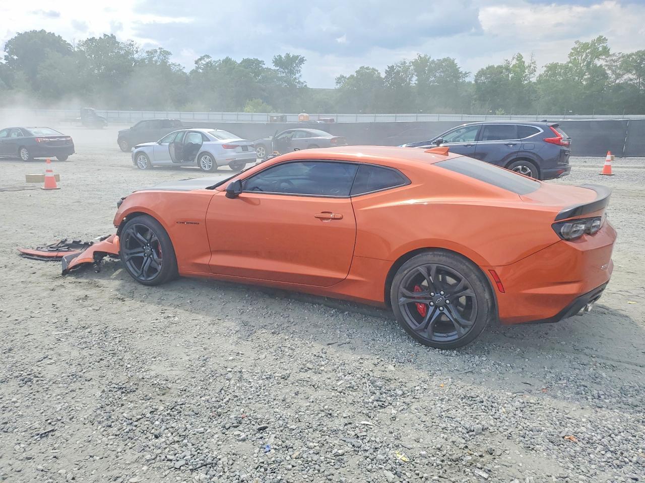 2022 Chevrolet Camaro Lt1 - Image 2