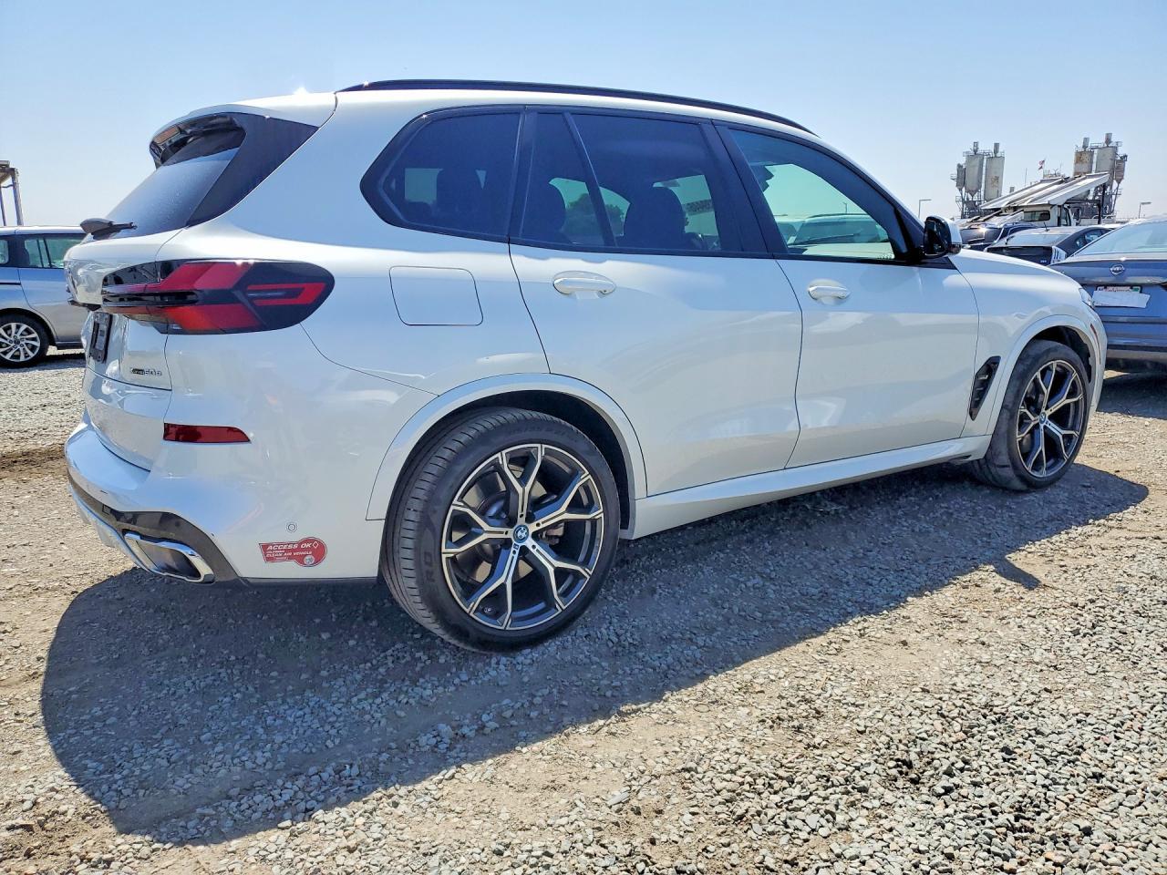 2024 BMW X5 xDrive50E - Фото 3