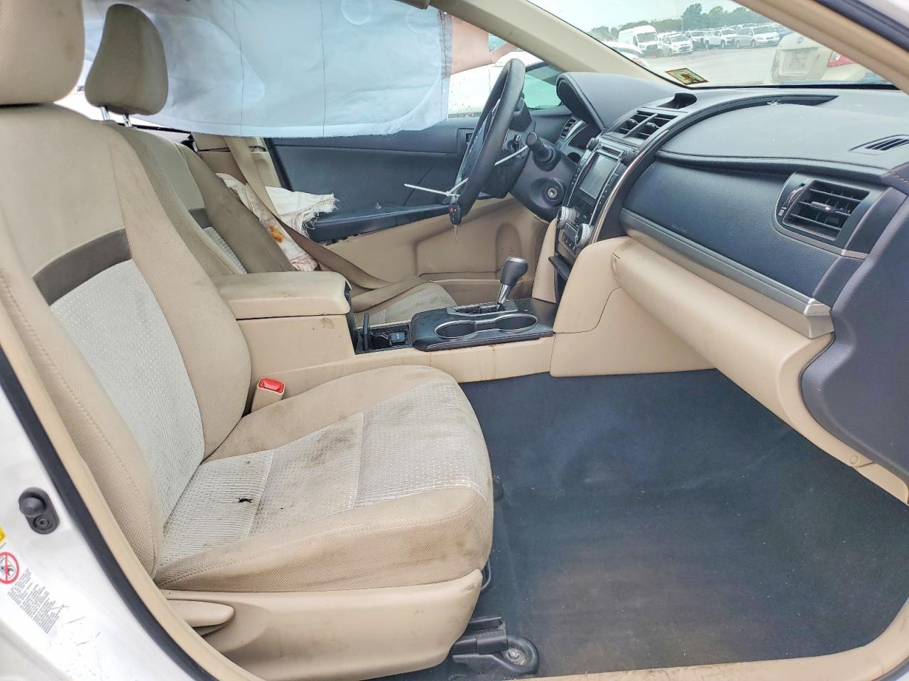 2012 Toyota Camry Le - Фото 7