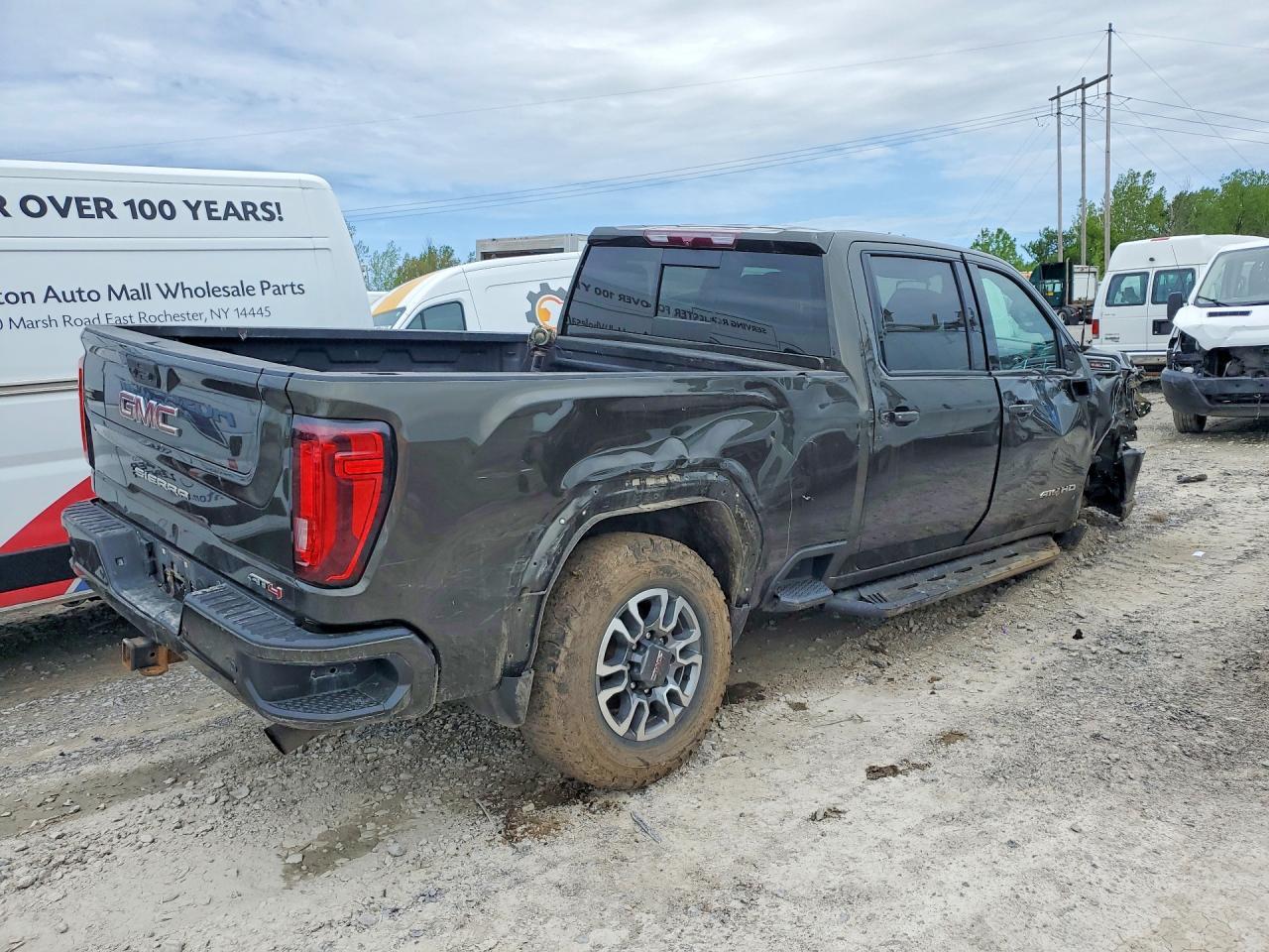 2022 GMC Sierra K3500 At4 - Фото 3